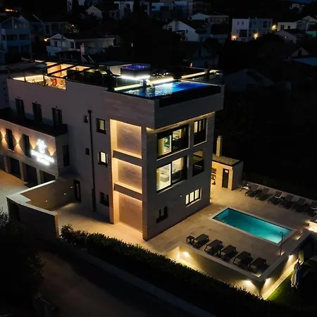 Luxury Zlatko *