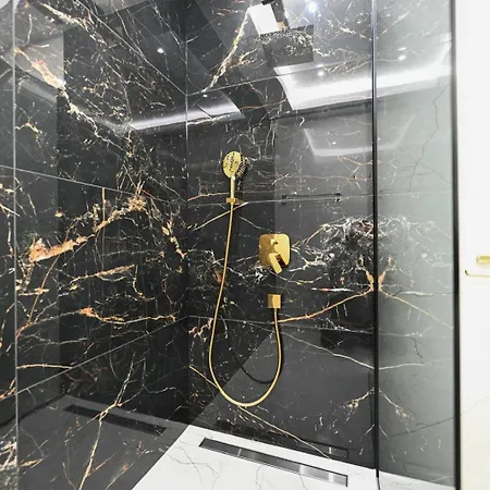 Luxury Zlatko *
